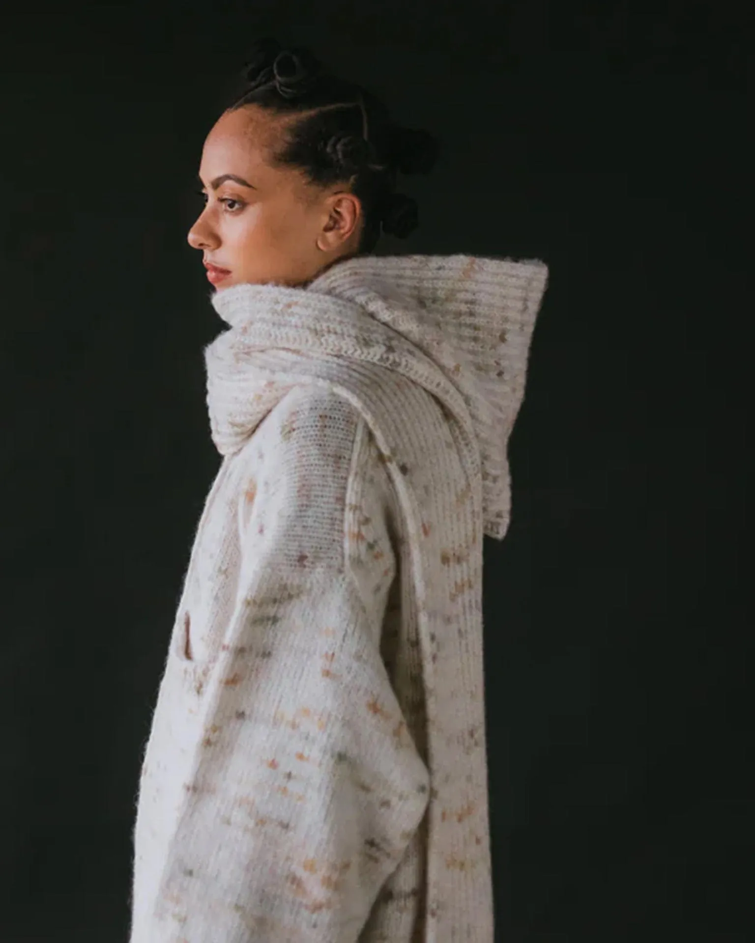 Blewog Hooded Scarf in Moss Speckle